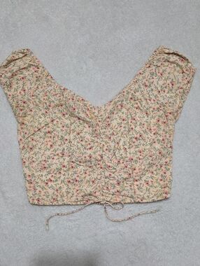 Japna Cream Floral Lace-Up Puff Sleeve Crop Top